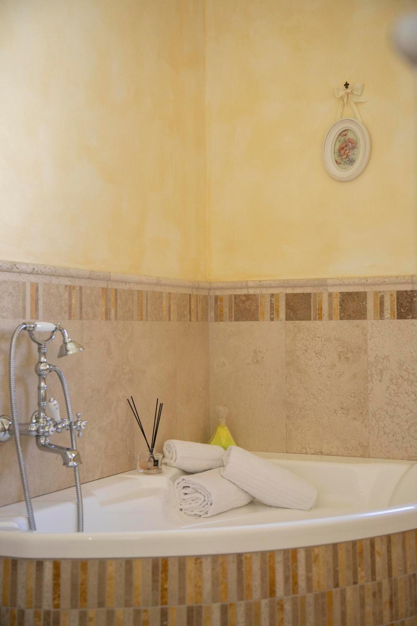 Dimora Camelia Appartement Lucera Buitenkant foto